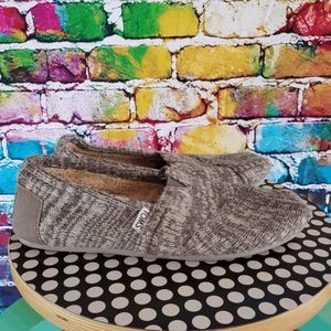 Toms Faux Fur Lined Casual Shoes Size 9 Style number 380714